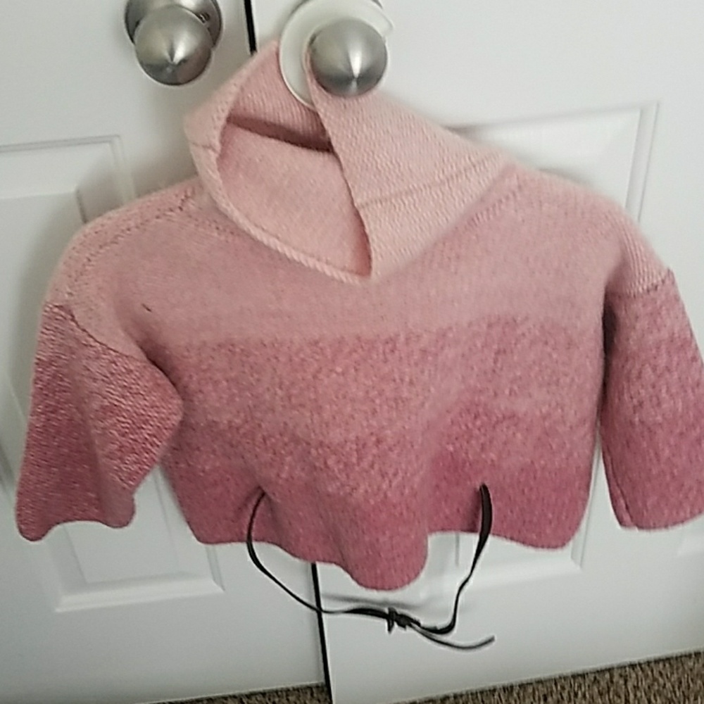 Moda International VSecret cropped pink sweater